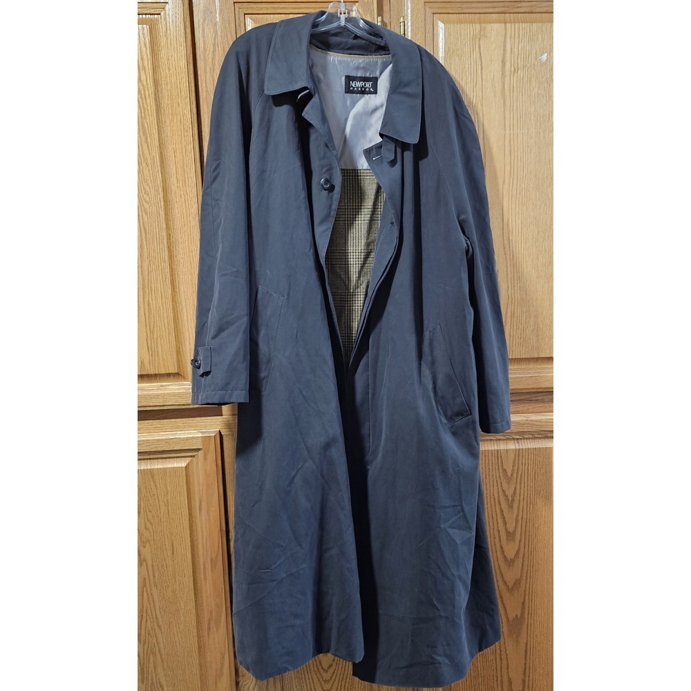 Vintage 1998 Newport Harbor Men's Overcoat 48R Navy Plaid Liner Belt